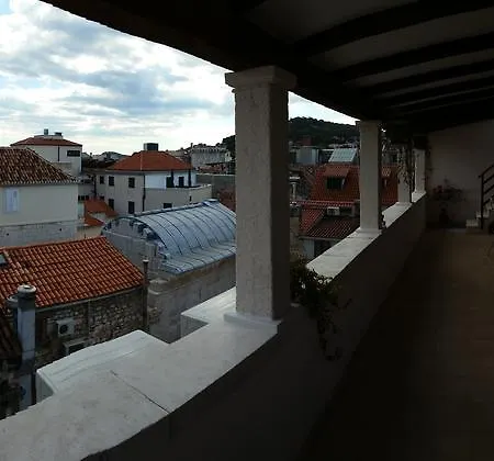 Banica & Guest house