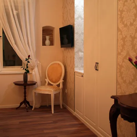 招待所 巴尼卡公寓&客房 3*