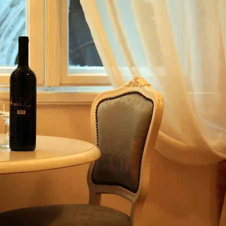 巴尼卡公寓&客房