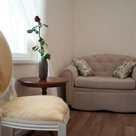 巴尼卡公寓&客房 招待所