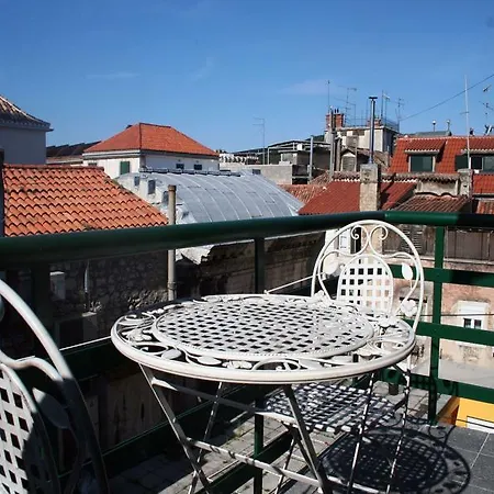 Guest house Banica & 3*