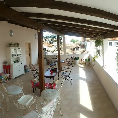 Guest house Banica & 3*