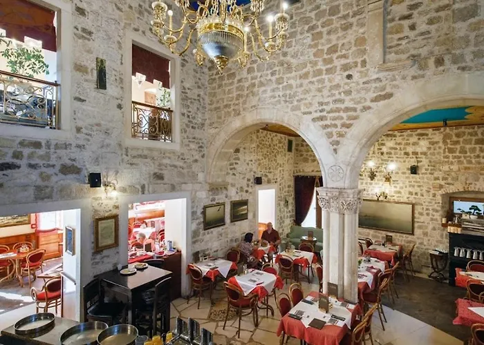 バニカ ＆ ルームス