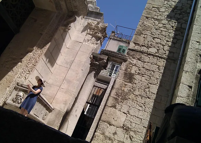 バニカ ＆ ルームス スプリト