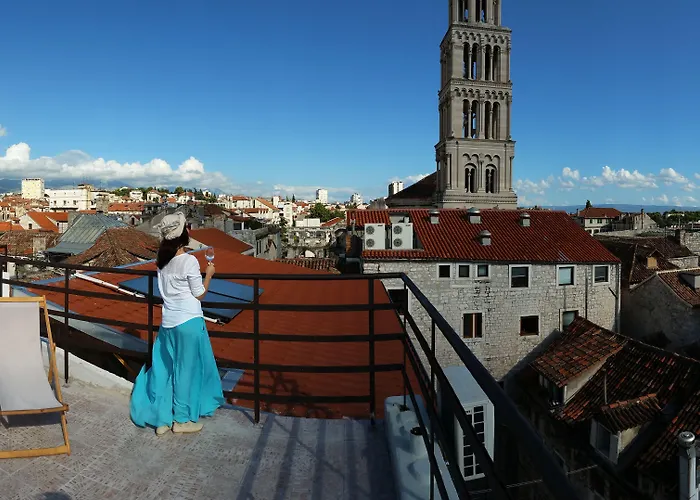 ゲストハウス バニカ ＆ ルームス 3*