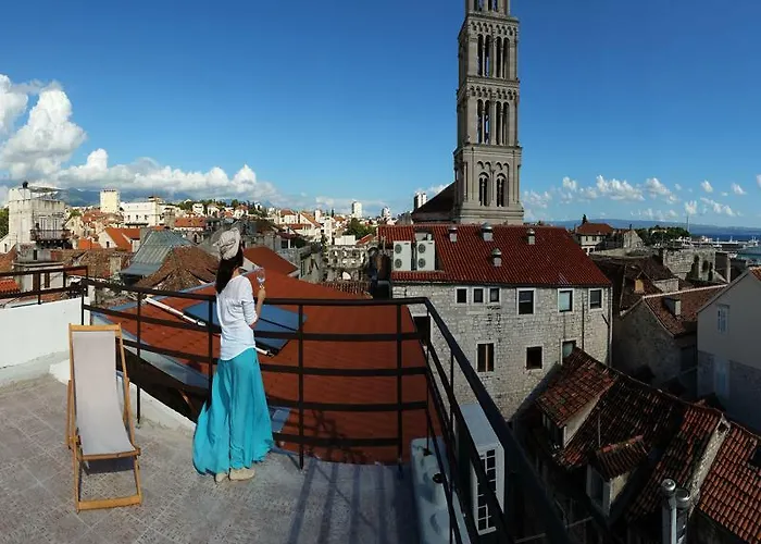 バニカ ＆ ルームス ゲストハウス