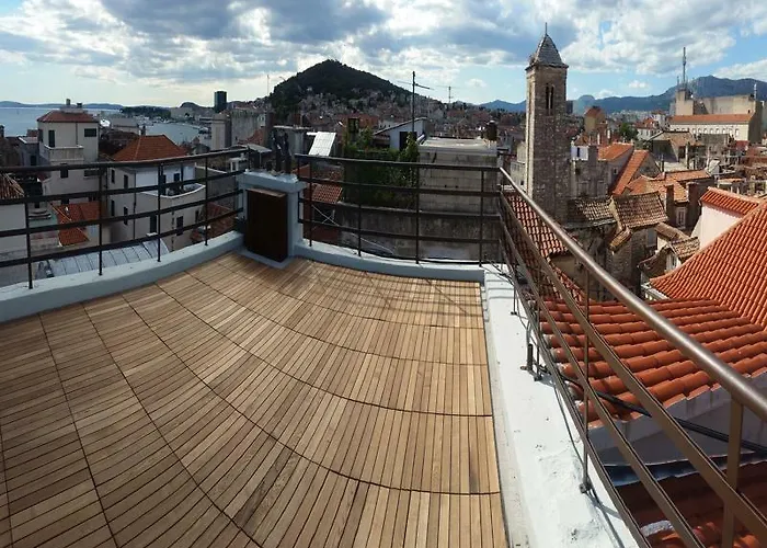 ゲストハウス バニカ ＆ ルームス 3*